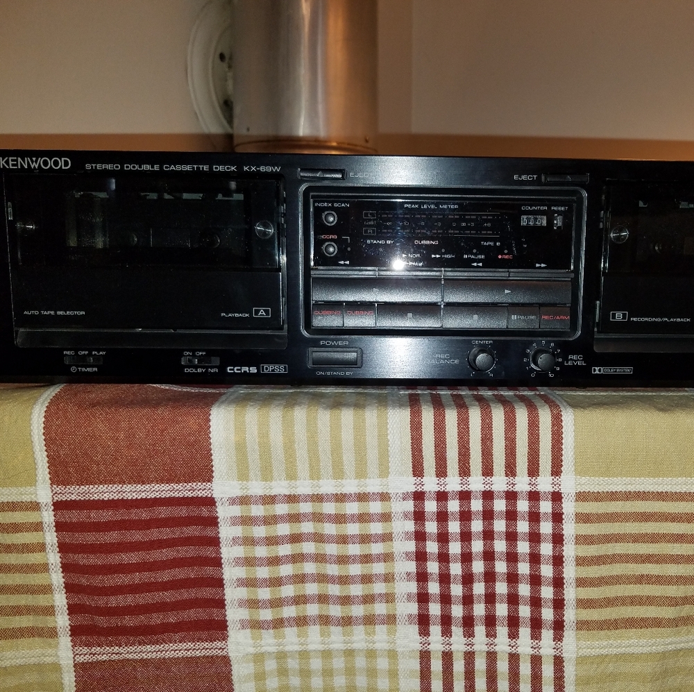 KENWOOD STEREO RECIEVER.
